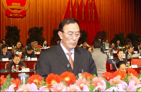 gdp过10000的变化_中国gdp变化图(3)
