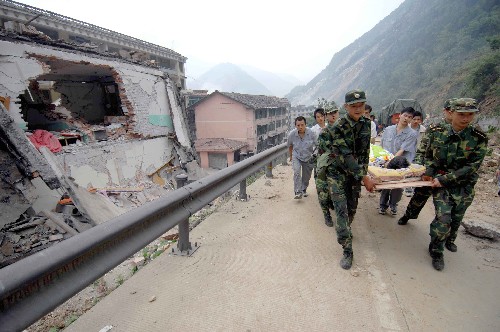 泸定地震致74人遇难_山西矿难已致19人遇难_西藏大巴撞车坠崖致44人遇难 腾讯新闻