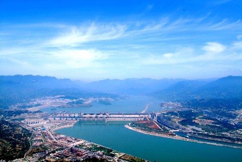 三峡大坝展新姿