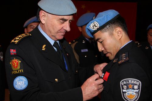 中国驻科索沃维和警察荣获联合国维和勋章
