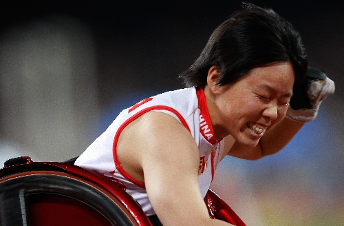 中国选手黄丽莎获得田径女子100米T53级冠军
