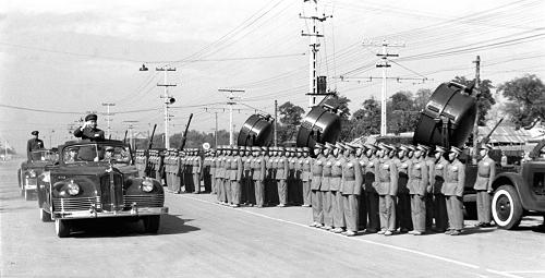 1953,第一个五年计划开始后的首次阅兵