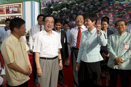 贺国强视察第九届亚欧首脑会议配套工程
