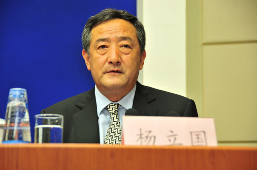 大运会执委会副主席,中国大学生体育协会常务副主席兼秘书长杨立国