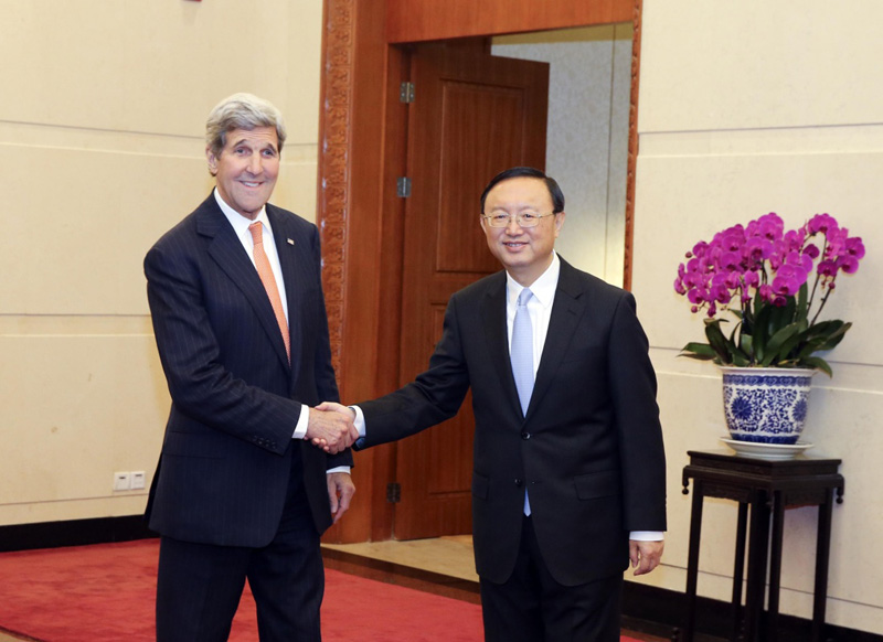 1月27日，国务委员杨洁篪在北京会见美国国务卿克里。