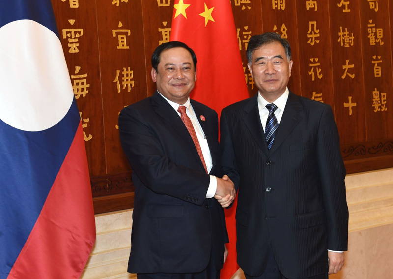  6月12日，中国国务院副总理汪洋在云南昆明会见来华出席第四届中国-南亚博览会开幕式的老挝副总理宋赛。