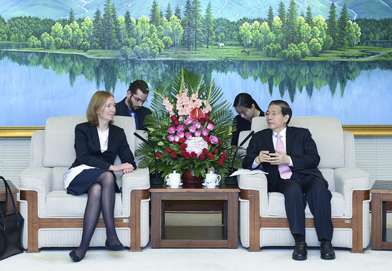 10月13日，国务委员、公安部部长郭声琨在北京会见来华出席第六次中德公安、内政部门副部级年度会晤的德国联邦内政部国务秘书哈贝尔。