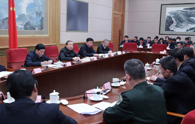 12月8日，高技能人才座谈会在北京召开。中共中央政治局委员、国务院副总理马凯出席会议并讲话。