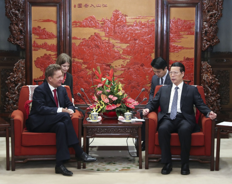 2月15日，中共中央政治局常委、国务院副总理张高丽在北京会见俄罗斯天然气工业公司总裁米勒。