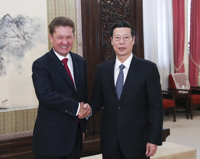 2月15日，中共中央政治局常委、国务院副总理张高丽在北京会见俄罗斯天然气工业公司总裁米勒。