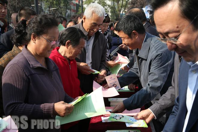 我国人口政策将大转折_中国人口战略面临重大转折(2)