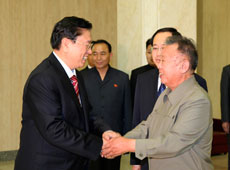 朝鲜现在人口_外交部回应 朝鲜逃兵枪杀4中国边民 已提出交涉(2)