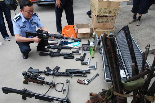 北京警方将销毁一批非法枪支和管制刀具