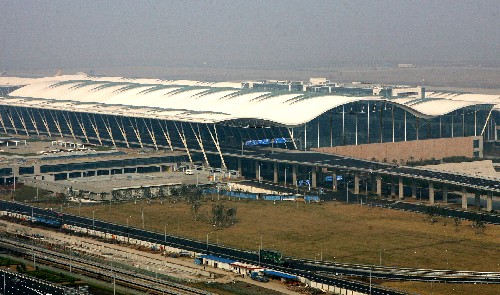 上海浦东国际机场第二航站楼通过竣工验收