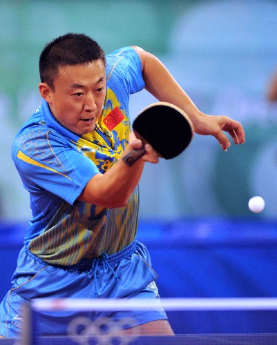 中国选手包揽北京奥运会乒乓球男单前三 马琳夺冠