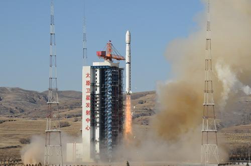 中国成功发射“遥感卫星五号”