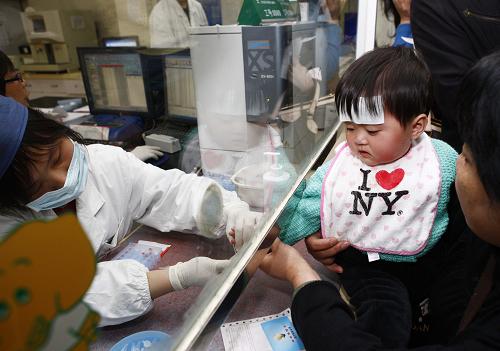 上海四所医院实现儿童无痛采血