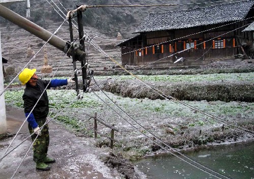 冰灾造成贵州都匀停电停水