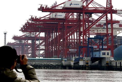 上海港1月外贸吞吐量剧增60%