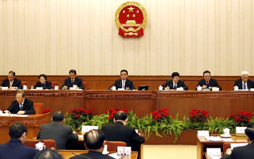 十届全国人大常委会第十九次会议举行第二次全体会议