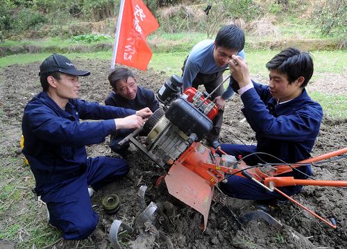 沙地村人口_赣县沙地镇坳下村图片