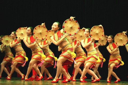 中俄大学生艺术节在深圳大学举行
