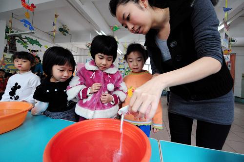 广州:幼儿园积极预防手足口病