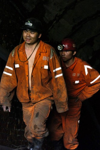 湖南攸县透水煤矿水位下降 被困人员仍有生存
