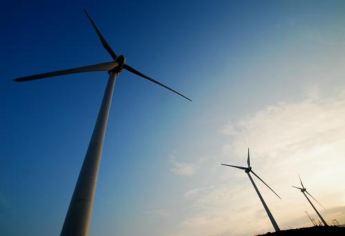 鄱阳湖沿岸大力发展风力发电