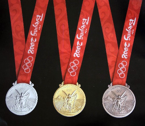 北京2008年奥运会奖牌设计方案27日正式发布