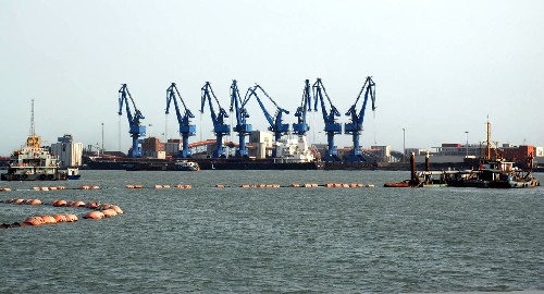 天津港加快深水航道建设