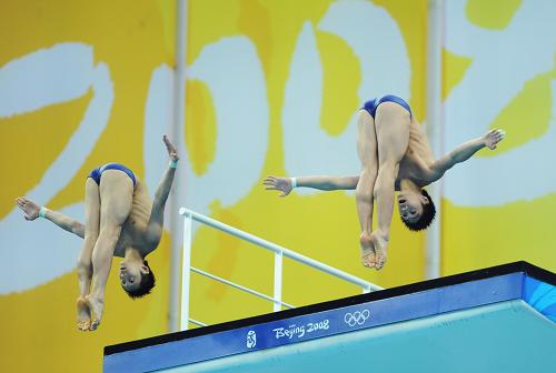 林跃\/火亮获奥运男子双人十米跳台跳水比赛金牌