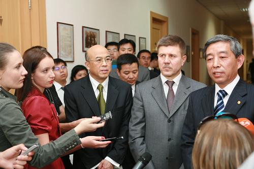 乌克兰欢迎中国企业投资2012年欧洲足球锦标