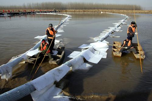 渭河柴油泄漏 陕西河南迅速启动污染应急处置