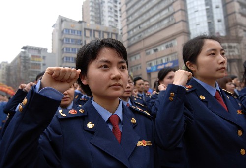 重庆北碚千人宣誓共同维护消费安全