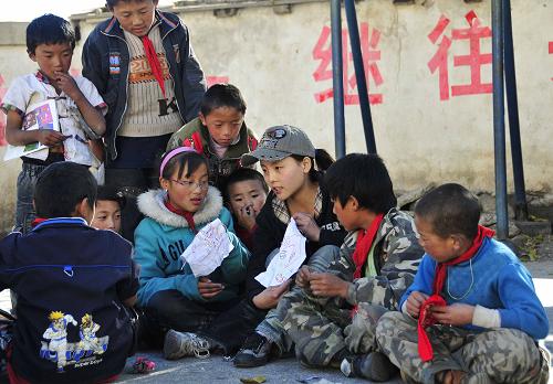 云南藏区近5万名农牧民子女学生得到生活补助
