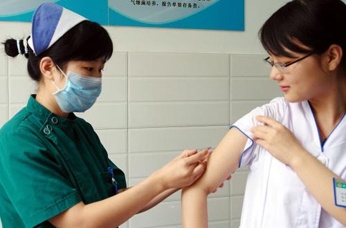 江西医护人员接种甲型h1n1流感疫苗