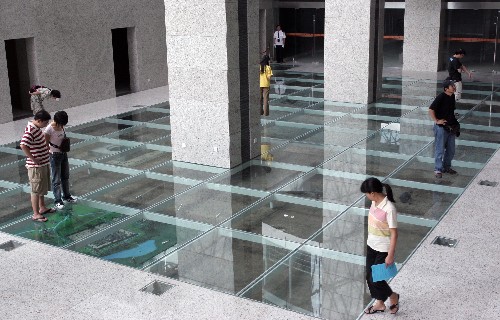 南京图书馆新馆首次对市民开放