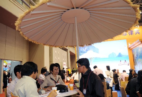 月会 人口_广东成为人口第一大省 东部人口占全国比重上升(3)
