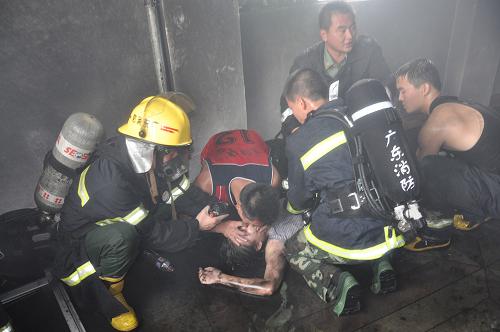 广东一家庭作坊火灾造成13人死亡4人重伤