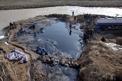 延安洛川县污油泥泄漏污染初步得到控制