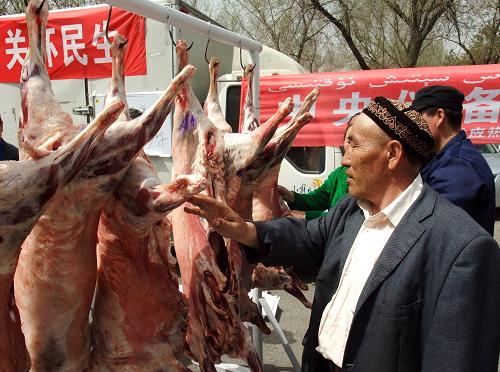 新疆投放中央储备羊肉抑制价格上涨