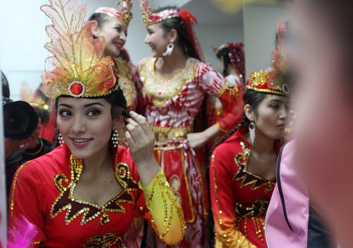 维吾尔族舞蹈正式亮相世博园