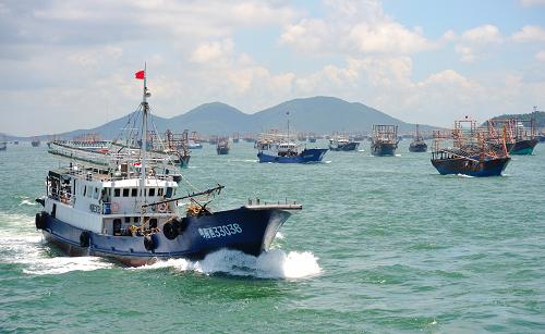 南海伏季休渔结束 广东阳江举行开渔祭海仪式