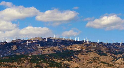 云南大理积极发展风力发电项目