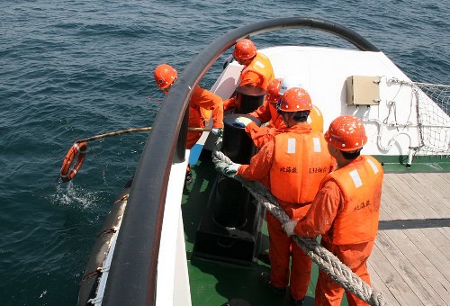 第四具韩籍货船 金玫瑰 轮遇难船员遗体打捞出