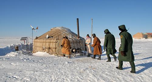 内蒙古:雪灾面积达40多万平方公里