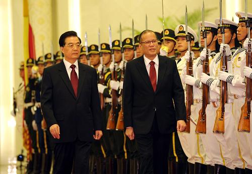 胡锦涛欢迎菲律宾总统阿基诺访华