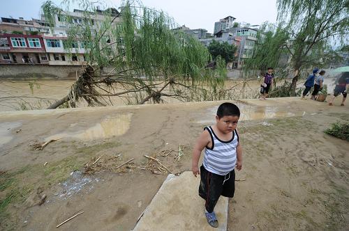 贵州暴雨洪灾受灾人口增至40余万