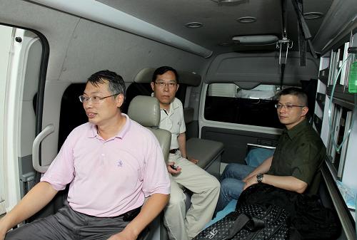 上海选派医疗专家赶赴温州救治动车追尾事故伤